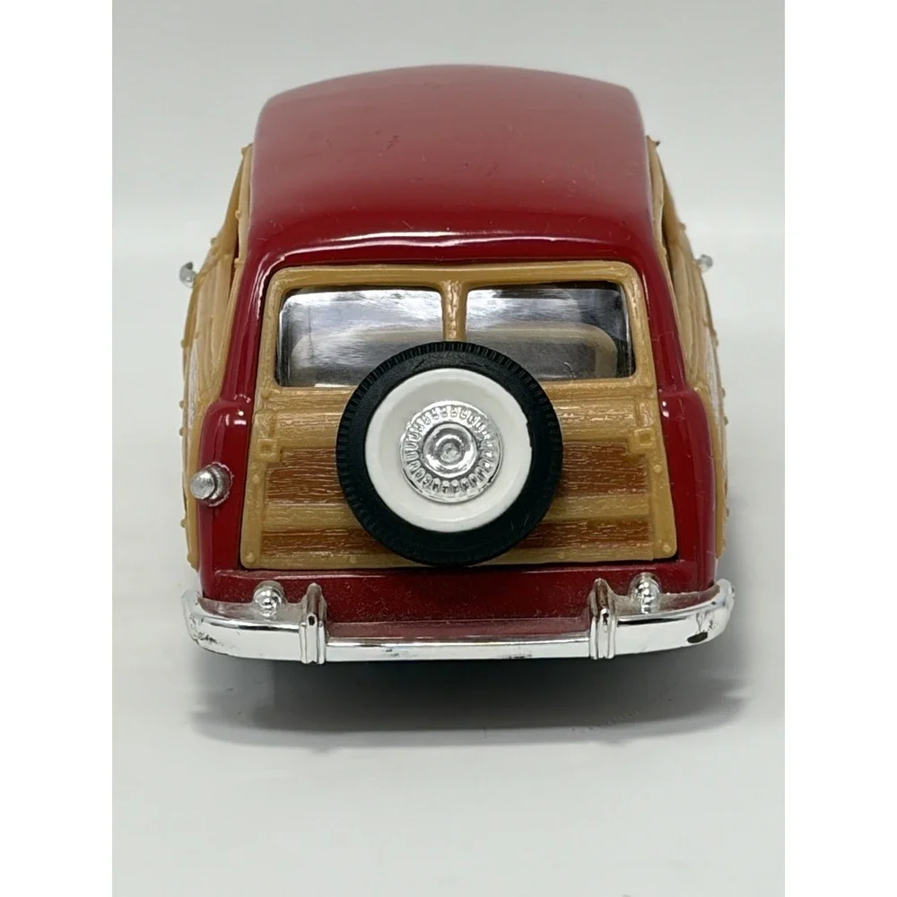 Brown Maroon 1949 Ford Woody Wagon SS 5737 Die Cast Car 1:38 Pre-Owned